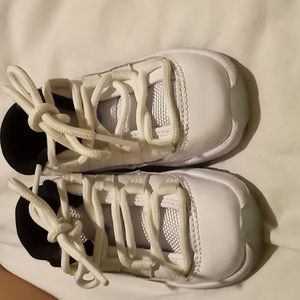 Toddler nike size 5
